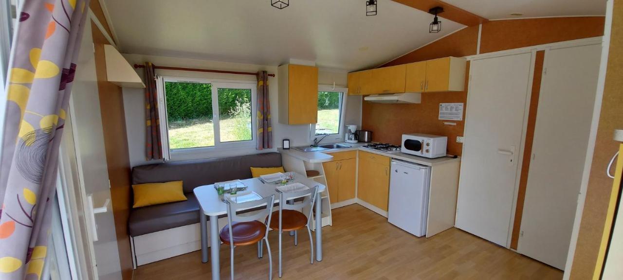 Mobil Home Au Coeur De Broceliande Пампон Екстериор снимка